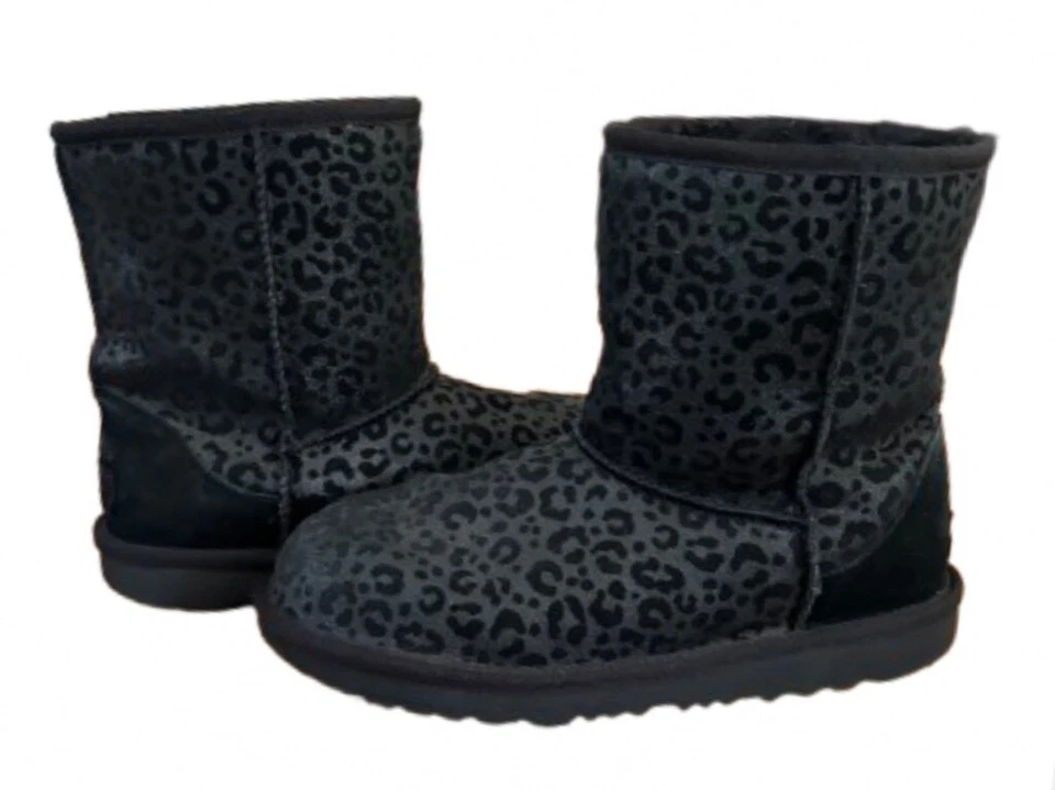 UGG Classic Leopard print Black Boots, Women’s SZ 5 - Image 4 of 4