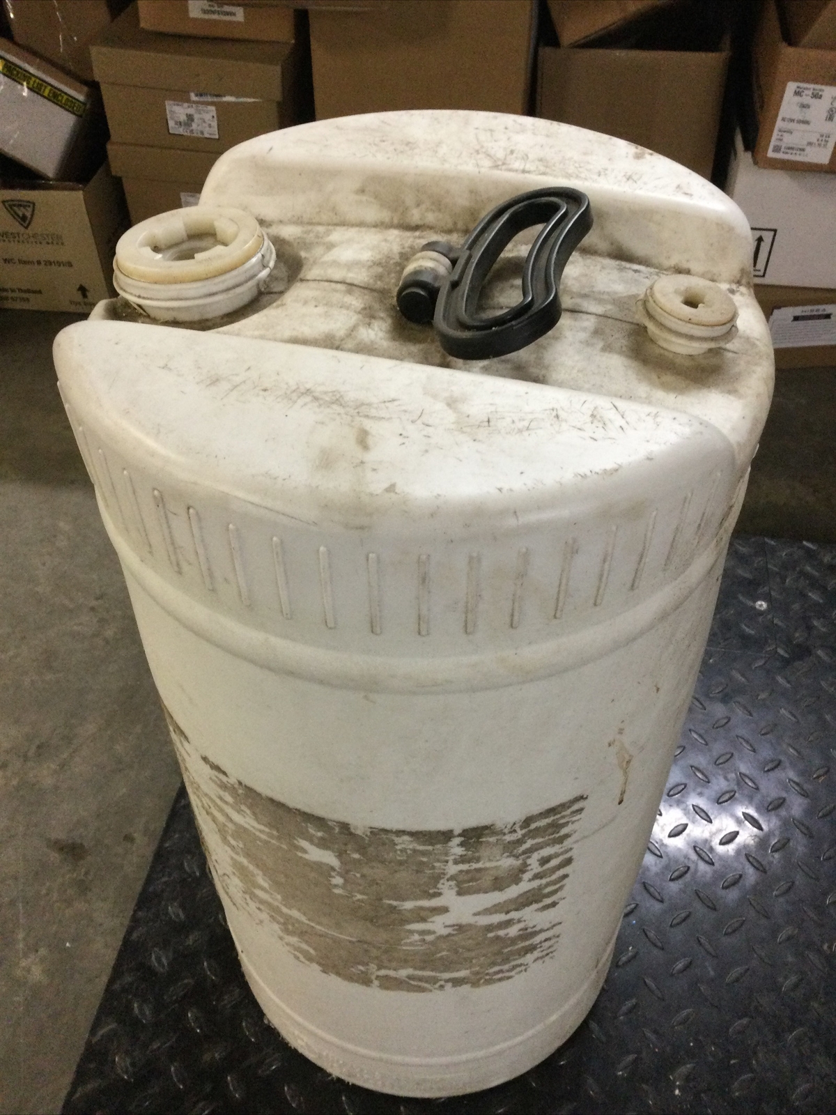 PRE-OWNED, DIELECTRIC FLUID, 3000-US, 10 GALLONS, IONOPLUS HIGH PREFORMANCE. 