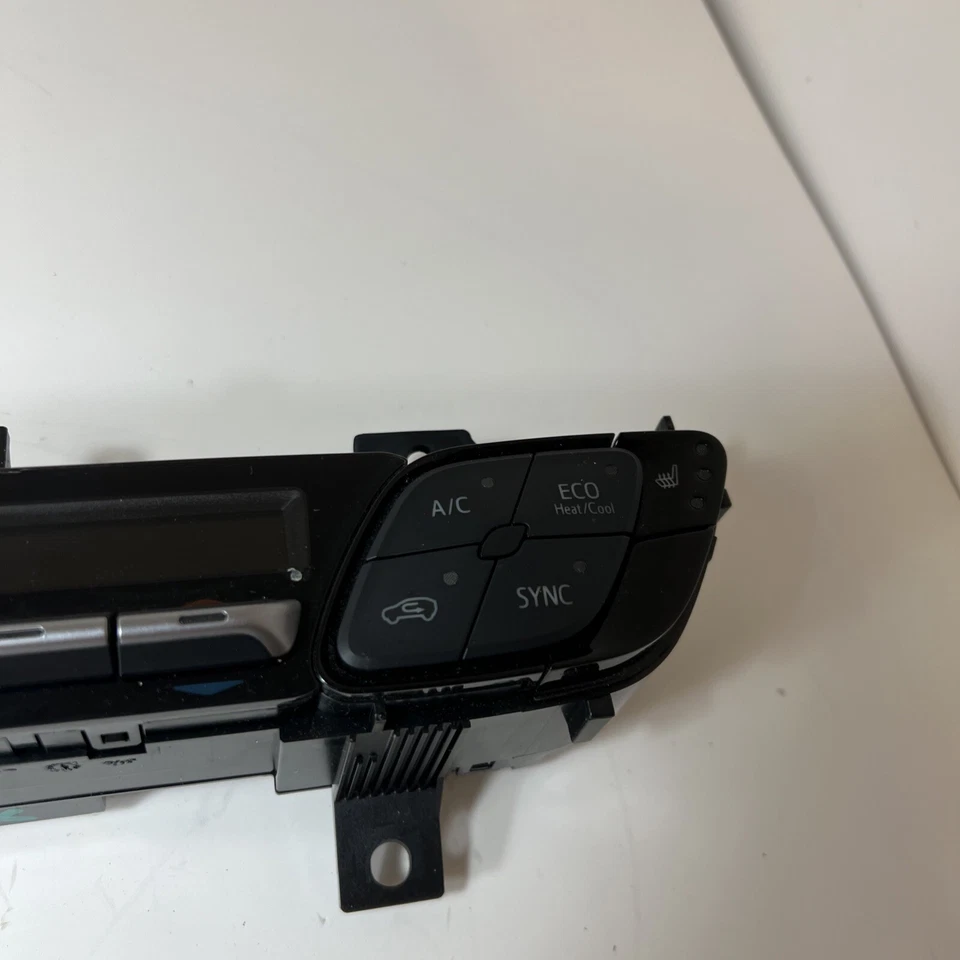 2018 TOYOTA C-HR CLIMATE TEMPERATURE A/C HEATER CONTROL 55900-F4191 OEM - Image 4 of 4