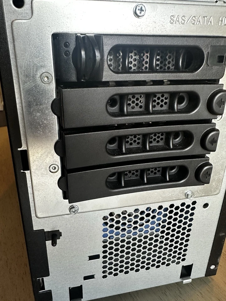 Refurbished PowerEdge 840 Server, Xeon X3220 QC 2.4GHz, 4GB Ram, 500GB HDD - Image 3 of 4