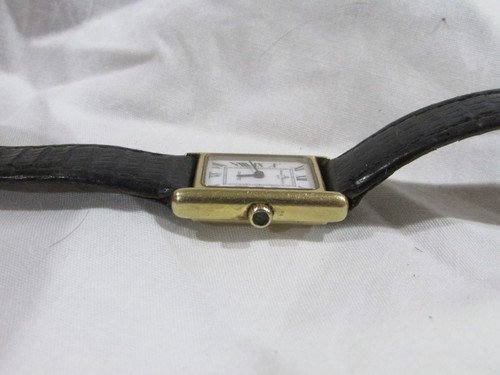 14KARATOWE ZŁOTO BAUME MERCIER ZEGAREK TANK CASE Z GUCCI SZWAJCARSKIM MECHANIZMEM KWARCOWYM - Zdjęcie 11 z 13