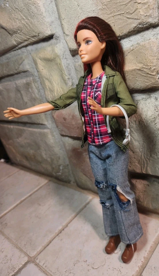 DMC33 Barbie 2016 Carrera del Año DESARROLLADOR DE JUEGOS Chaqueta Original Descontinuada Foto 3 de 4