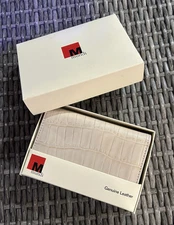 Mundi Women’s Small Wallet Beige Faux Croc Genuine Leather Zipper Compartment