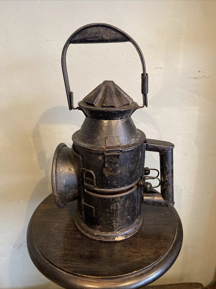 Antique Paraffin Railway Signal Lantern Lamp