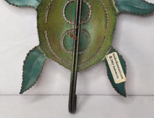 Vintage HAWAIIAN SEA TURTLE Handcrafted Metal Art Wall Hook Green Maui 6.5" - Picture 12 of 13