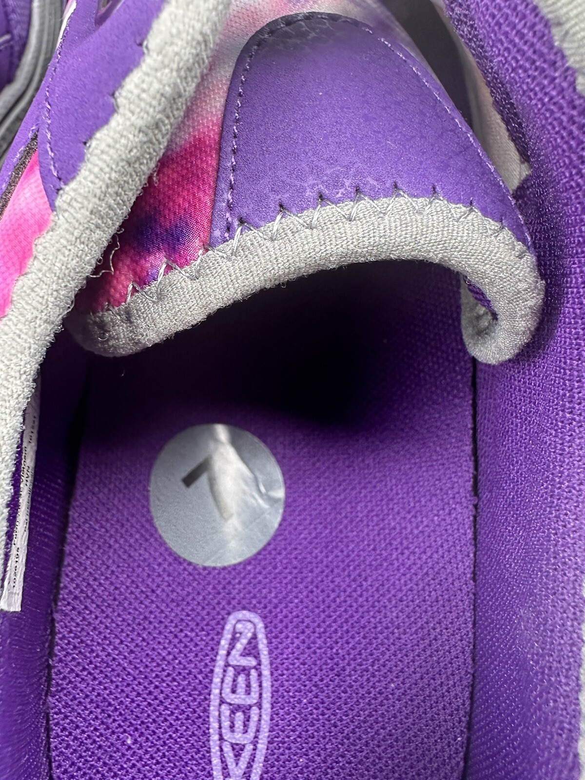 Nuovo con etichette Keen Speed Runner uva vibrante US 7 EU 39 anello gancio adattivo impermeabile