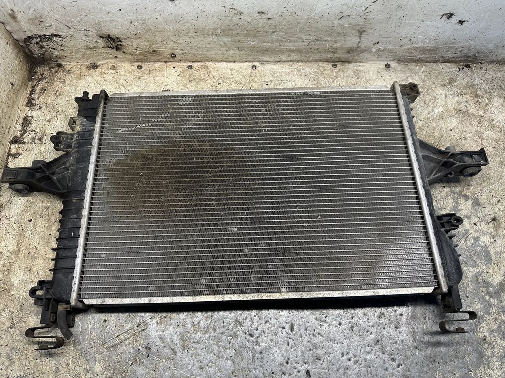 Volvo XC70 2003 Diesel water coolant radiator UTV32679 eBay