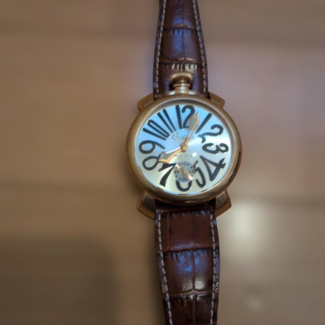 Коллекционирование Manual winding analog watch Gold