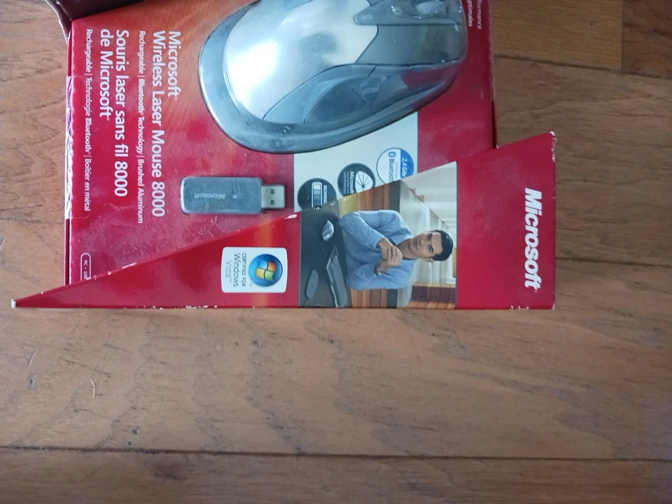 Microsoft Wireless Laser Mouse 8000 (4CH-00012) NEW SEALED RECHARGEABLE NIB  - Image 2 of 4