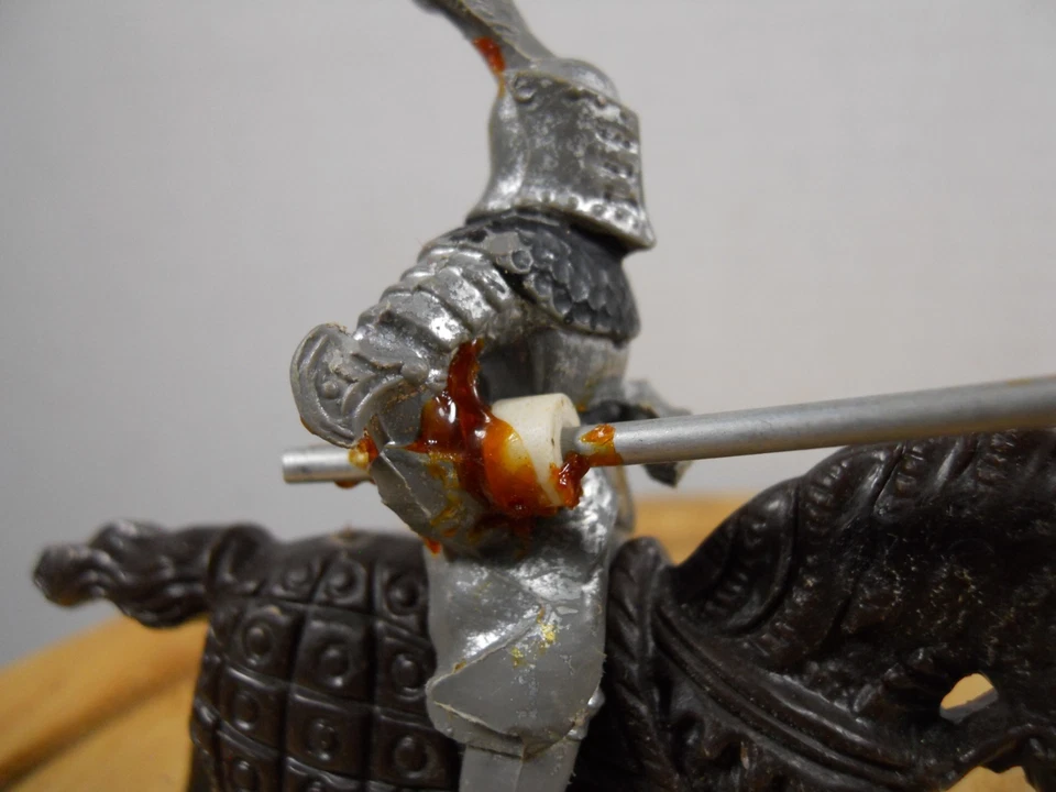 vintage lot 2 Timpo Toys medieval cavalry soldiers mounted horses knight figures - image 4 of 4