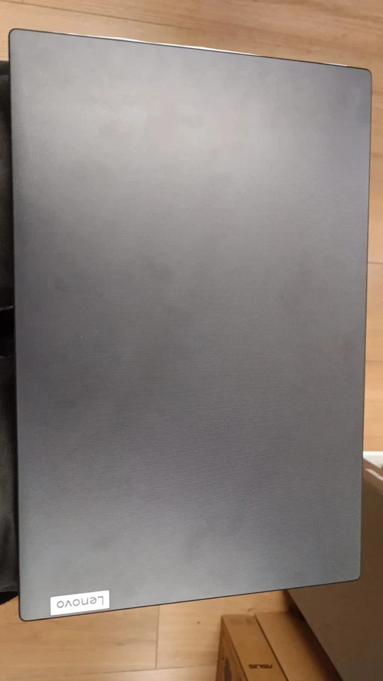 ASUS Zenbook 14 OLED 3K AMD Ryzen 7 16GB RAM 512GB SSD UM3406KA - Immagine 2 di 3