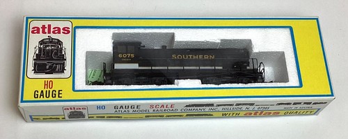 Locomotora diésel vintage ATLAS 8288 HO escala S-4 Southern Road #6075 | Condition: Used
