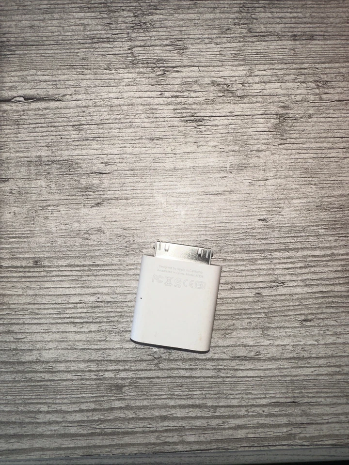 Apple Camera Connection 30 Pin To Usb Ipad 1st Gen Adapter - Image 2 of 3