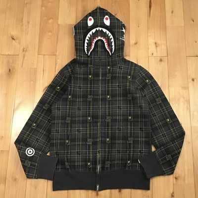 BAPE × Undefeated Check Shark Full Zip Hoodie A Bathing Ape Size S