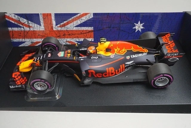 1:18 MINICHAMPS 113170133 Red Bull Racing Australian GP 2017 #33 model car - Image 3 of 4