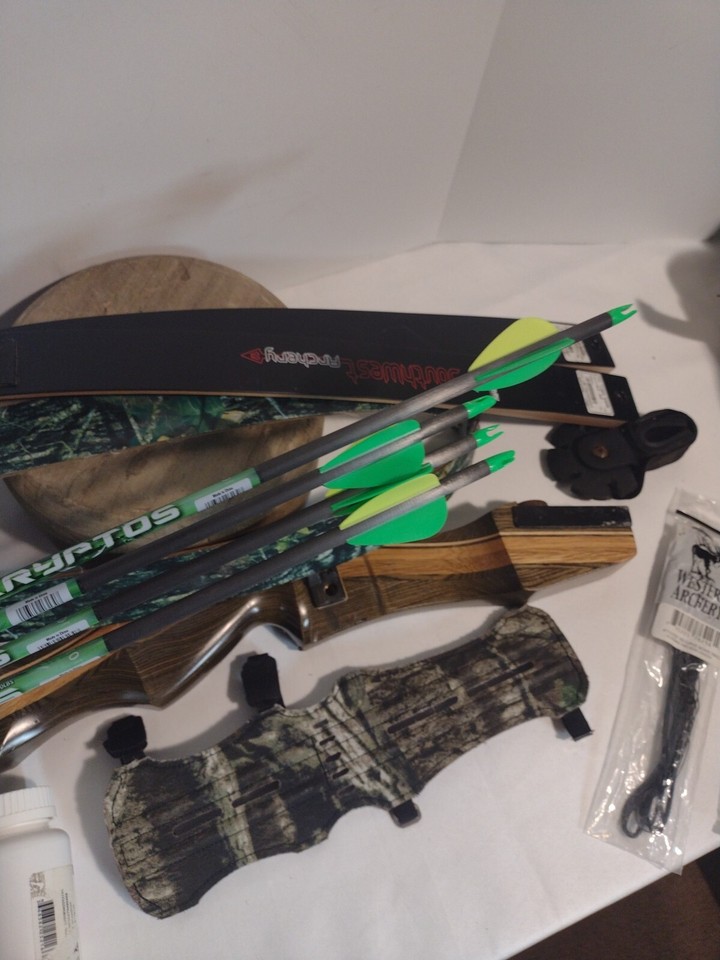 Southwest Archery Take Down Recurve Bow 62 60 Two Complete Bows eBay