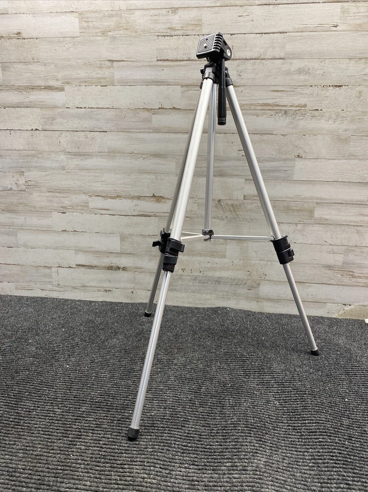 Used Samsonite Lightweight Aluminum Collapsible Pan Head Camera Tripod - Image 4 of 4