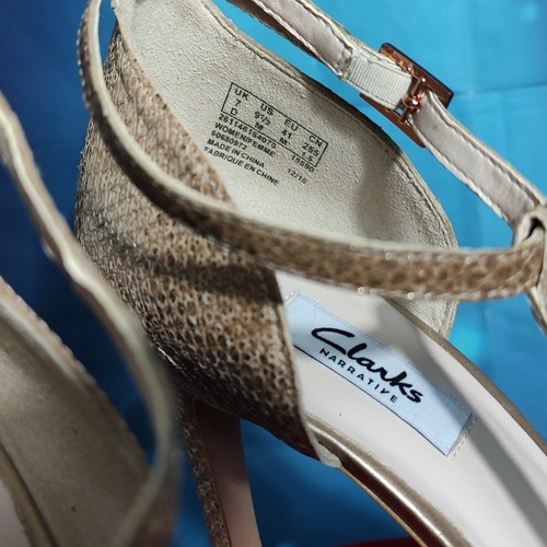 clarks peep toe sandals