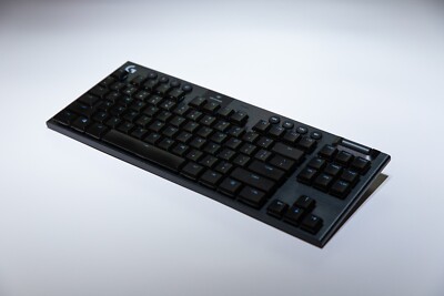 Logitech G915 TKL Tenkeyless Lightspeed Wireless RGB Mechanical Keyboard Tactile