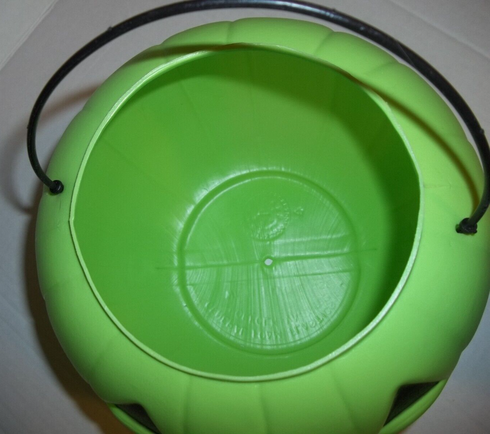 General Foam Plastics Blow Mold Green JackOLantern Halloween Candy