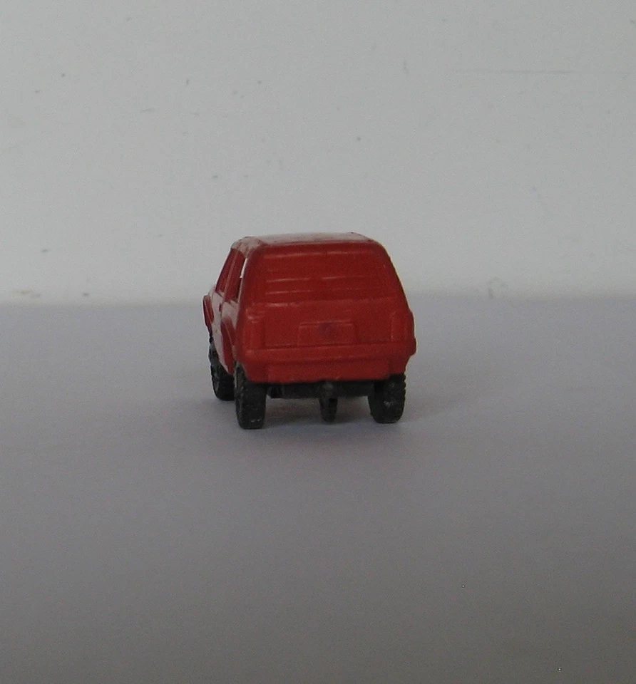 Plastic car NIVA Soviet vintage. USSR 1980 - Image 3 of 4