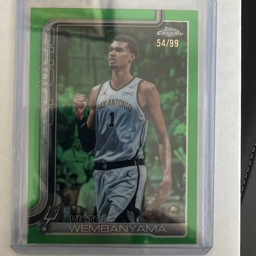 2025-26 Topps Chrome Update #22 VICTOR WEMBANYAMA /99 True Green SPURS
