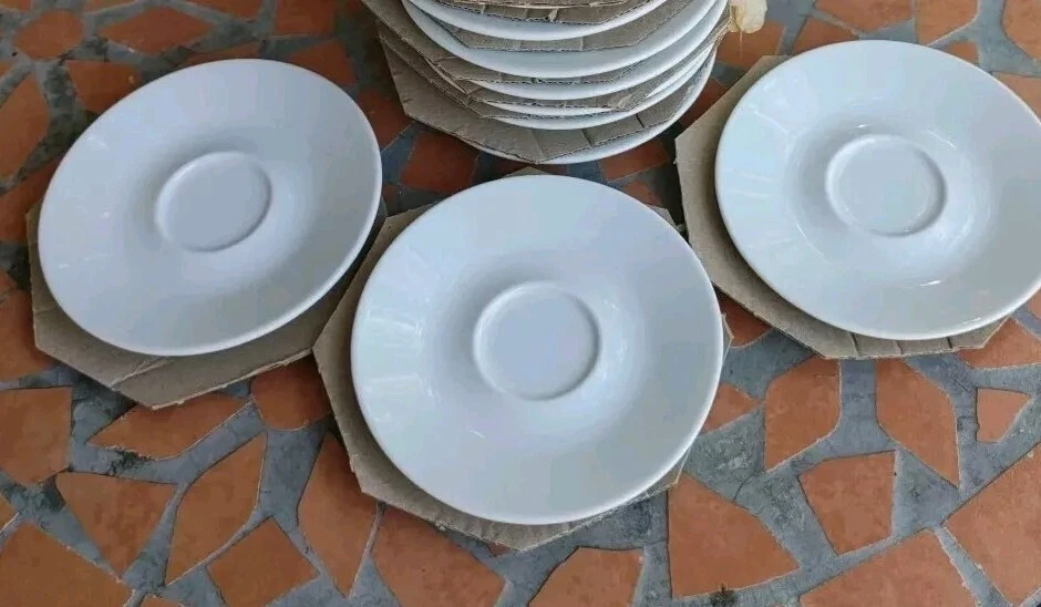 Lot 12 Sous Tasse A Café Apulum Porcelaine Neuf Dans Sont Carton D'origine - Photo 1/4