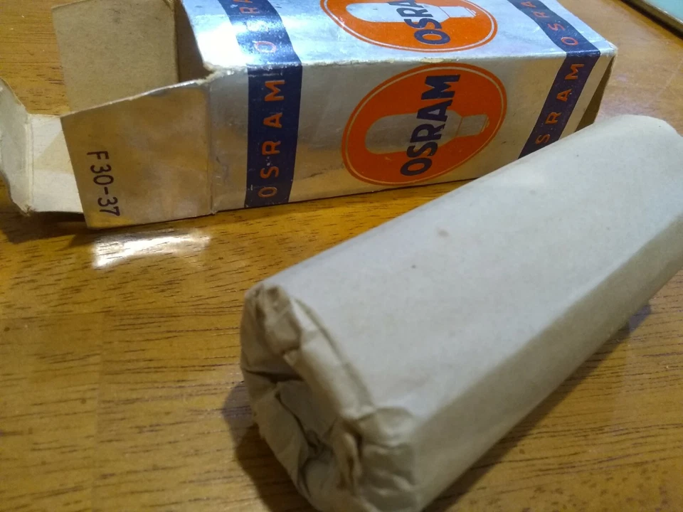 REPLACEMENT BULB FOR OSRAM SYLVANIA 58.8175 100W 120V NOS - Image 4 of 4