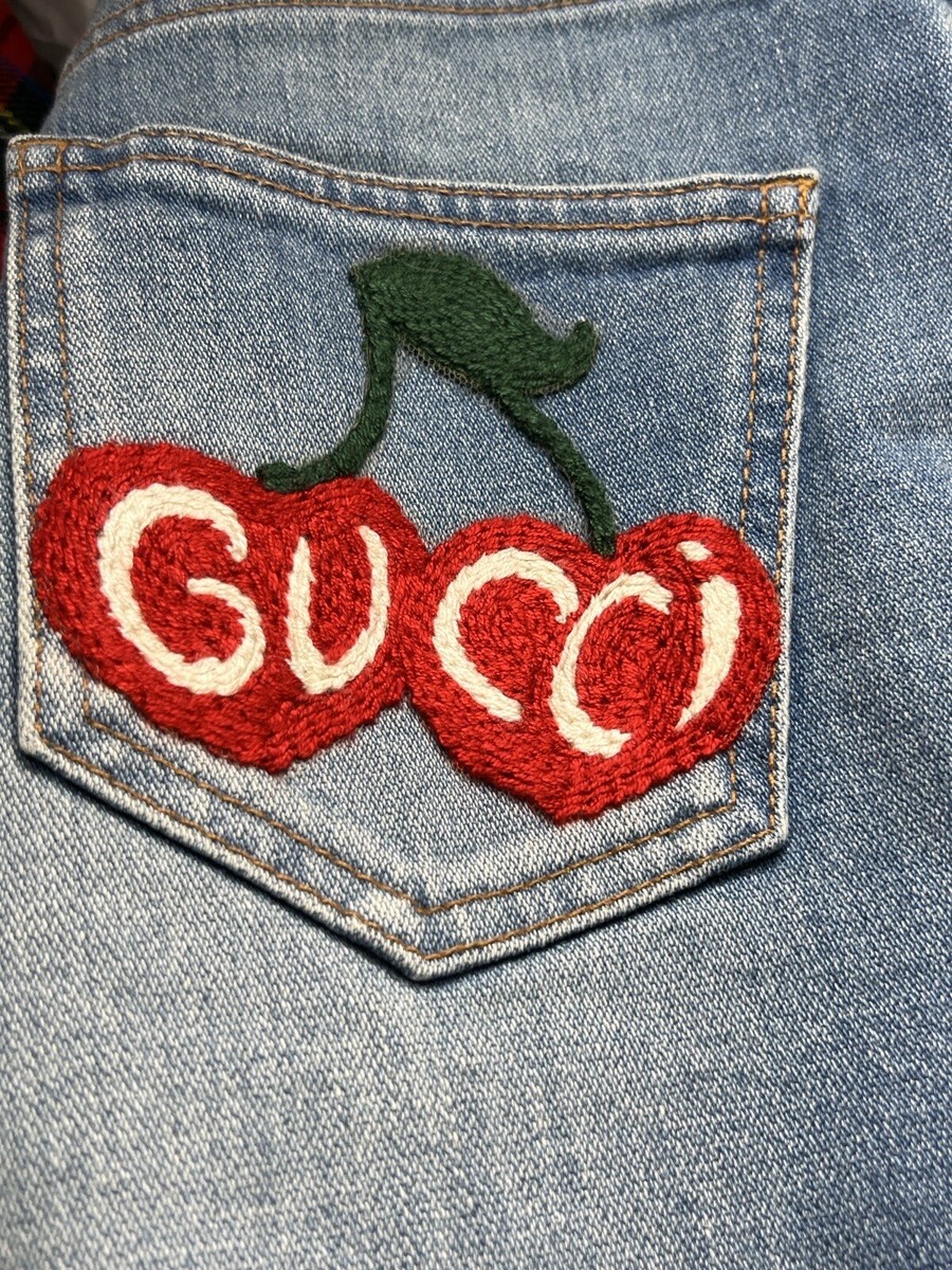 専用✳︎新品未使用限定GUCCIデニムショートパンツ22さくらんぼ Vtg GUCCI BLUE DENIM LOGO CHERRY PATCH CUTOFF SHORTS SZ 25