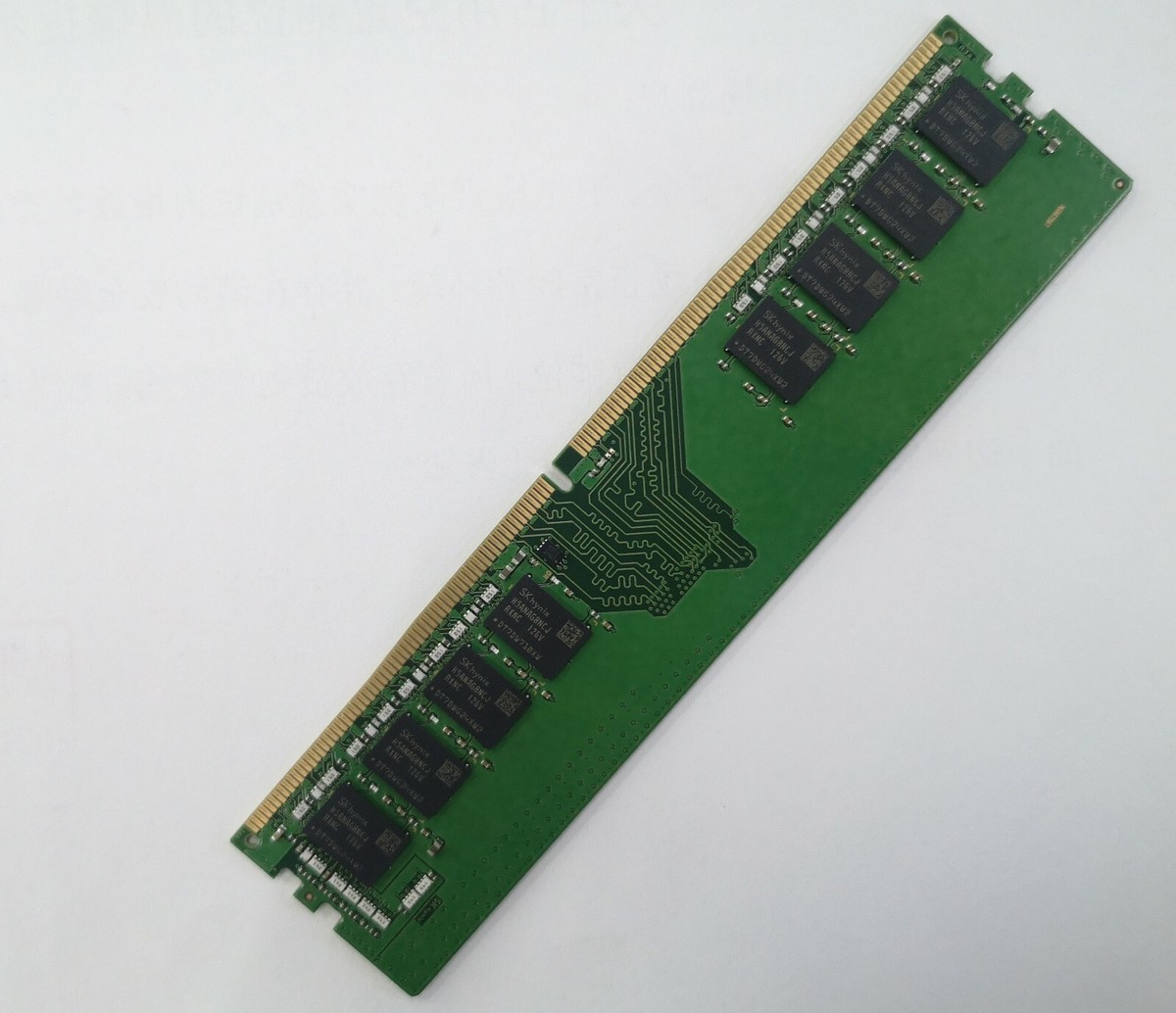 SK Hynix 16GB DDR4 3200 Desktop DIMM RAM 1Rx8 PC4-25600