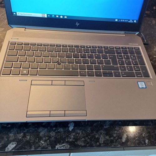 HP Workstation Zbook G5, 8th gen i7, 16gb ram, 256ssd - Photo 2/3