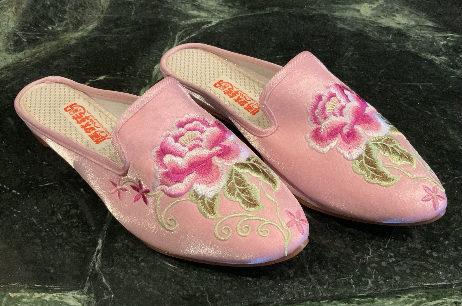 Brand New Pink Embroidered House Slippers by Yanranzhuanpan - Soft & Cozy-image