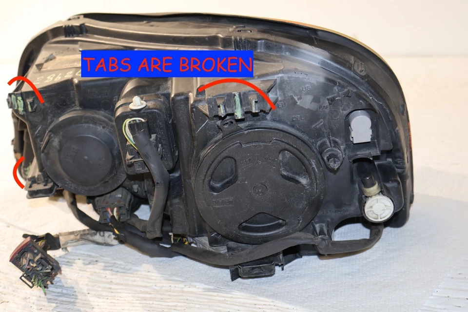 07 08 09 10 11 12 Volvo XC90 Passenger Xenon HID Headlight Head Lamp Light 28620 - Image 3 of 4