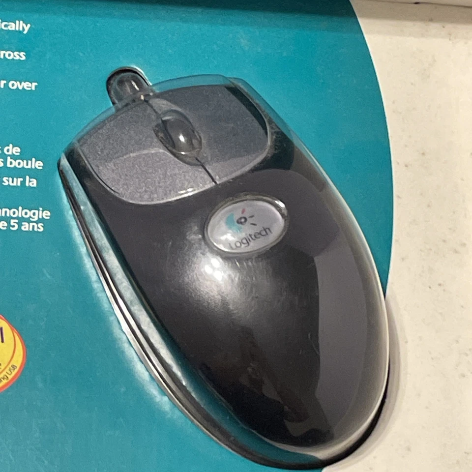 Vintage Logitech Wheel Mouse Optical (Black) M-BJ58 Wired PS/2 & USB New in Box - Image 3 of 4