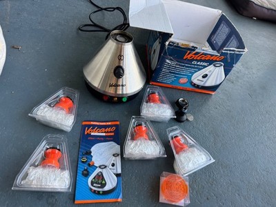 Storz & Bickel Volcano Classic with 5 new storage bag valve adapters