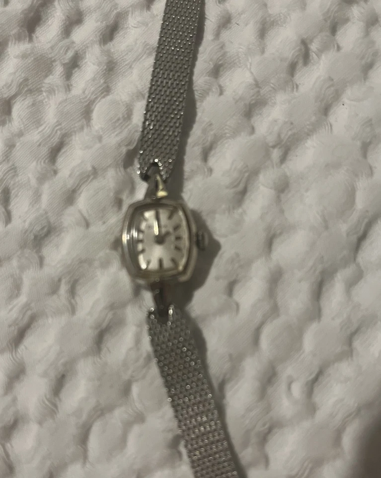 Vintage Bulova 10k rgp bezel silver tone 1/20 10k gf veisler working watch - Image 4 of 4