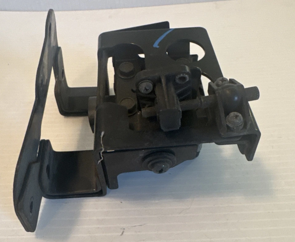 2015 - 2017 Nissan Rogue Cruise Control Distance Sensor 28438-6FJ0A OEM K0028 - Image 4 of 4