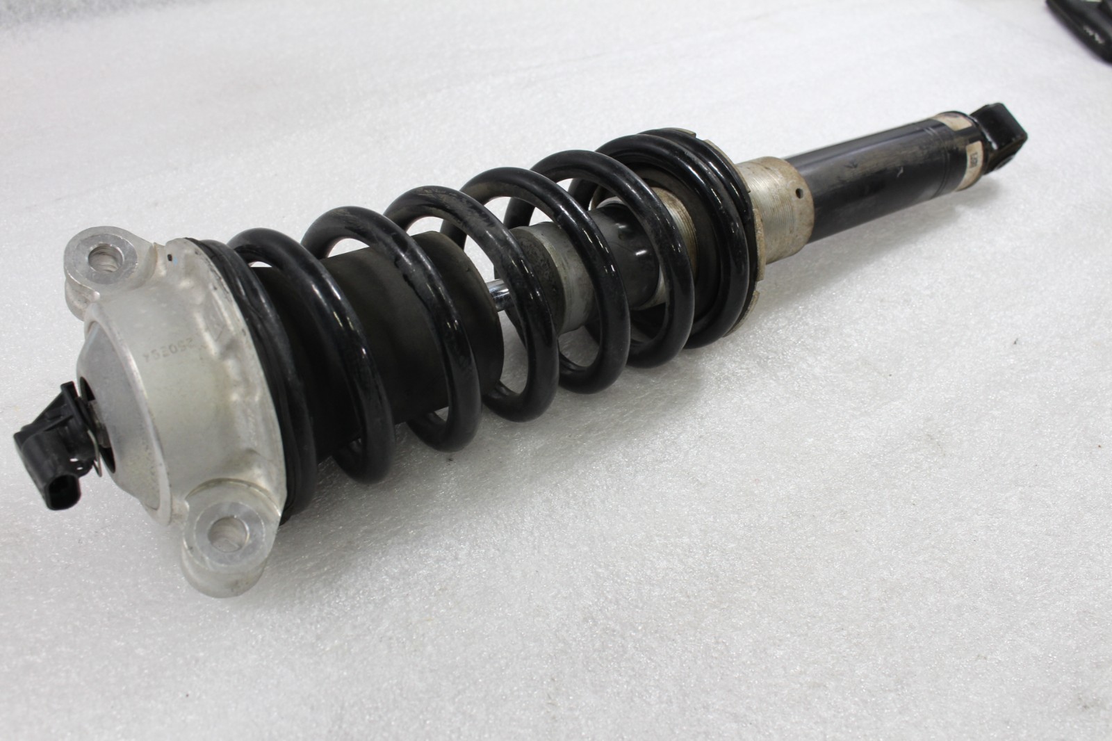 Ferrari California T, RH, Right, Front Shock Absorber, Used, P/N 281475
