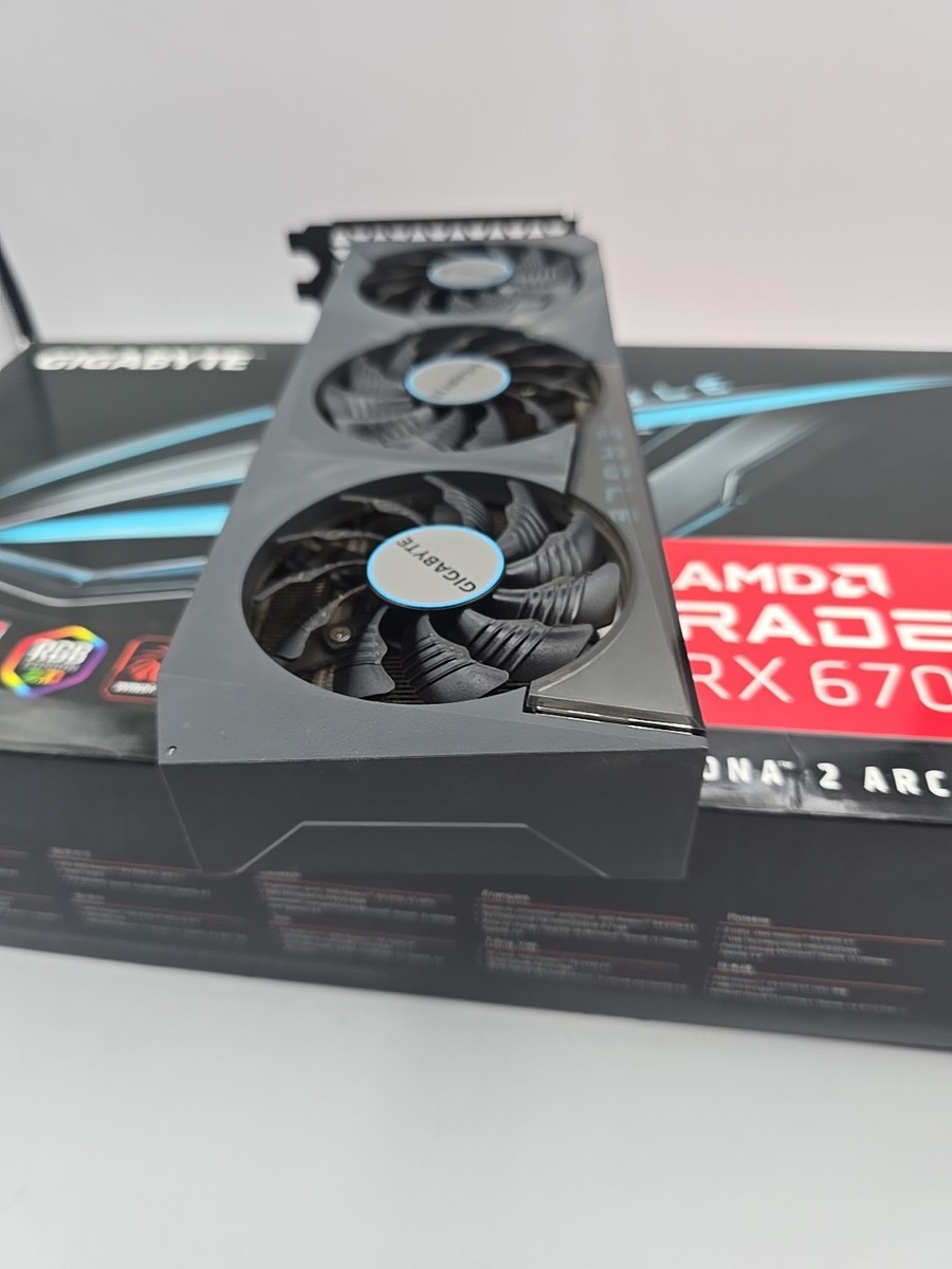 未開封　GIGABYTE RADEON RX6700XT 12GB(EAGLE) Amazon.com: GIGABYTE Radeon RX 6700 XT Eagle 12G Graphics