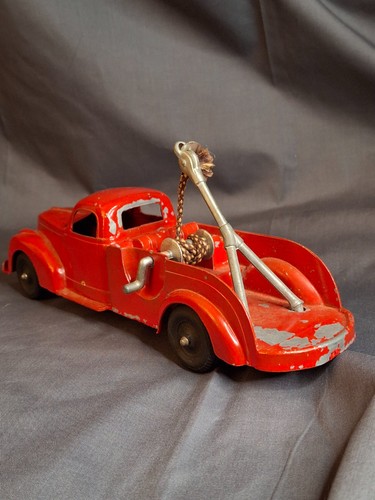 Vintage Hubley Kiddie Toy #474 Tow Truck Wrecker + Original Box | Working Winch - Picture 6 of 19