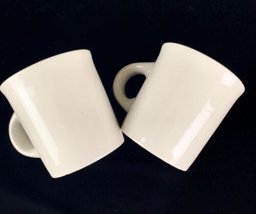 2 Steak n Shake Logo Mugs Oneida Diner Cups White Porcelain Excellent Condition - Picture 2 of 8