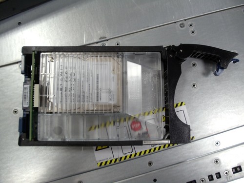 EMC VNX5300 SAS Disque Dur D'Extension Array 15x 600GB 10K HDD 2x PSU - Photo 3/5