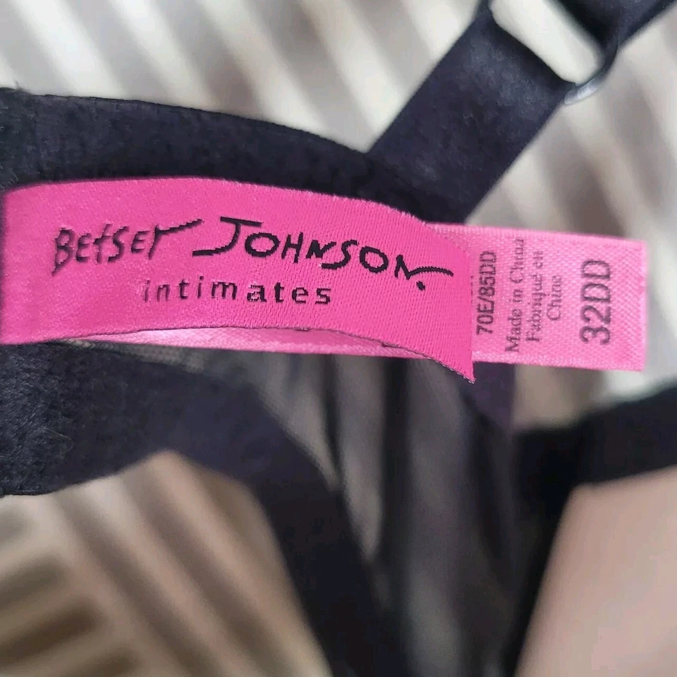 Betsey Johnson Lace Bra Size 32DD Black Pink Lace Padded Push Up Underwire Alt - Image 4 of 4