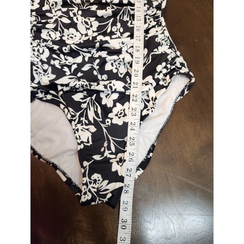 Unbranded Women's Black & White Floral V-Neck One Piece Swimsuit Size 14 - Picture 5 of 5