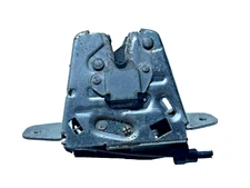 MERCEDES TAILGATE LOCK A2047400435 E CLASS W212