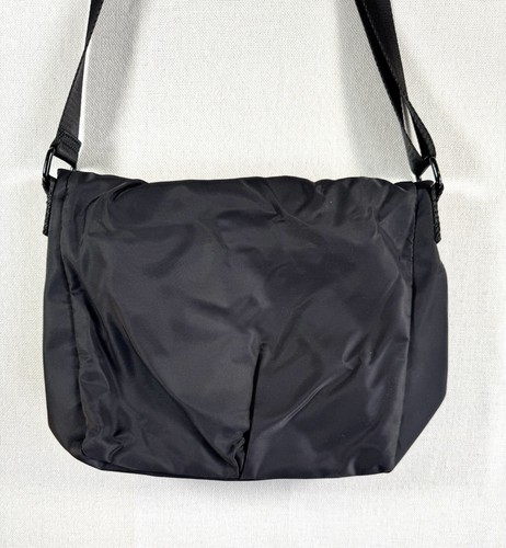 NWOT LULULEMON Festival Bag II BLK Black - Picture 9 of 15