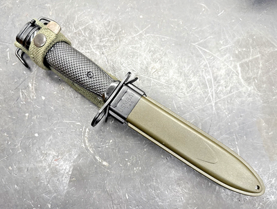 M7 銃剣（M7 Bayonet）と鞘M8A1 スカバード 無害化 M7 Bayonet by Imperial Knife w/ US M8A1 Scabbard NEW | eBay