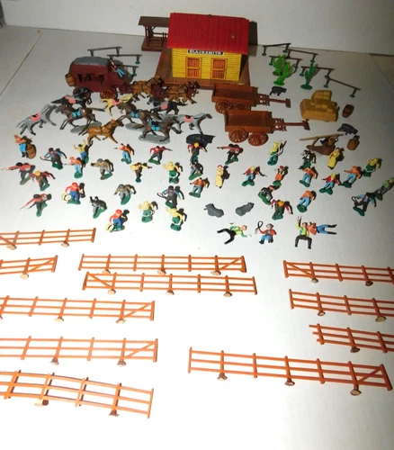 Vintage Marx? Miniature Western Play Set Figures, Stagecoach, Accessories