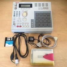 AKAI professional MPC2000 Midi Production Center Sampler Sequencer Musical Gear