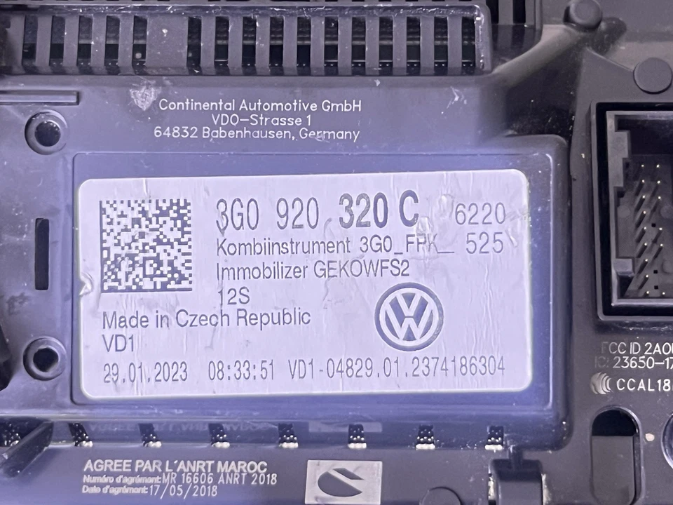 VOLKSWAGEN VELOCÍMETRO CONJUNTO DE CLÚSTER OEM 3G0920320C Foto 4 de 4